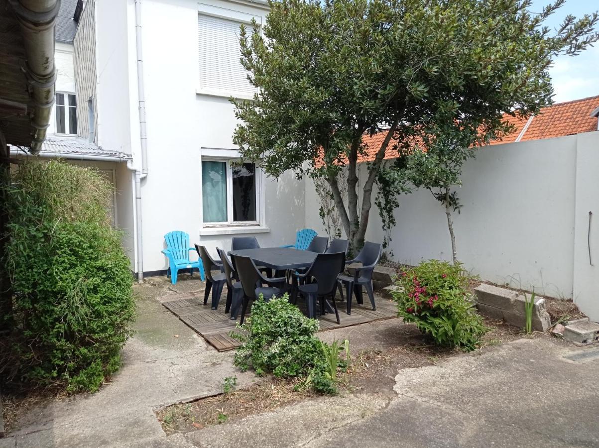 Appartement Duplex Avec Cour 10 Pers Berck Exterior photo